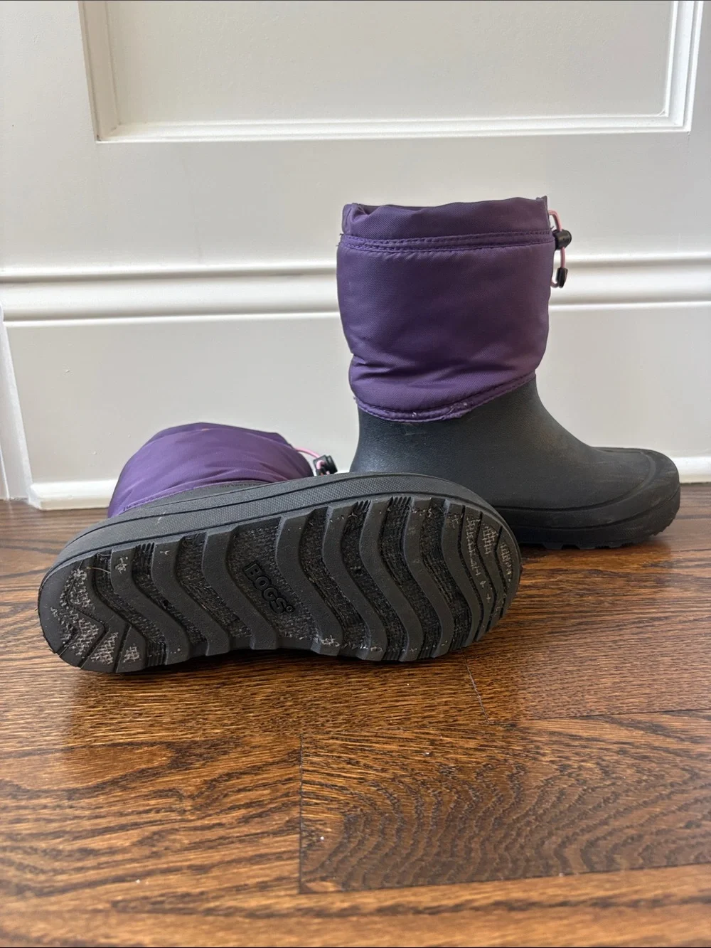 Bogs Kids Snow Shell Purple and Black Boots size 3